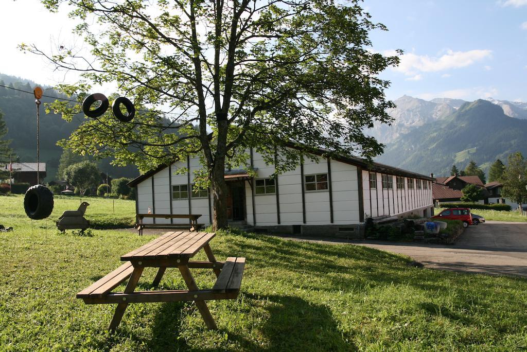 Mountain Lodge Backpackercamp Lenk Luaran gambar